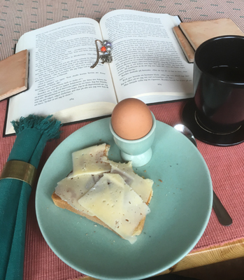 Frukost med bok