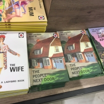 Ladybirdböcker i parodi.