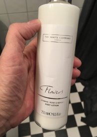 Flowers lotion från The White Company