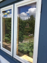 Grundmålade fönster 2