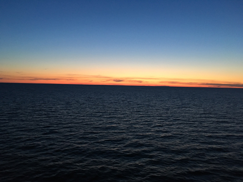Sista solnedgången för vår del på båten
